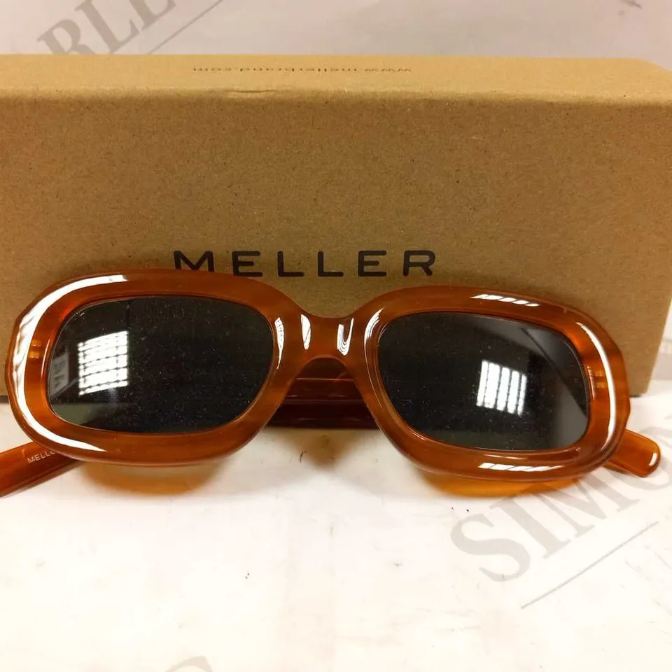 BOXED MELLER KES-TIGCAR SUNGLASSES