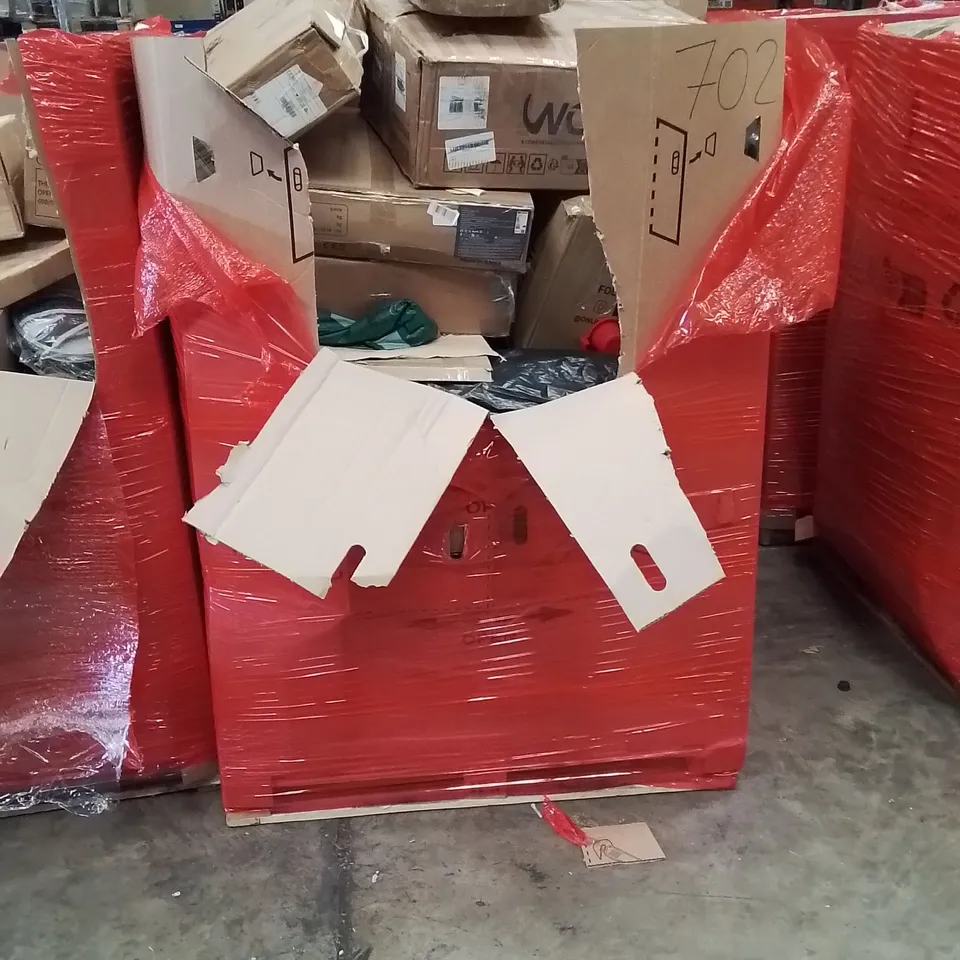 PALLET OF ASSORTED HOUSEHOLD GOODS AND PRODUCTS TO INCLUDE; GOLF CLUB, SKATEBOARD, STAIR CLIMBER, BOXED FURNITURE ETC