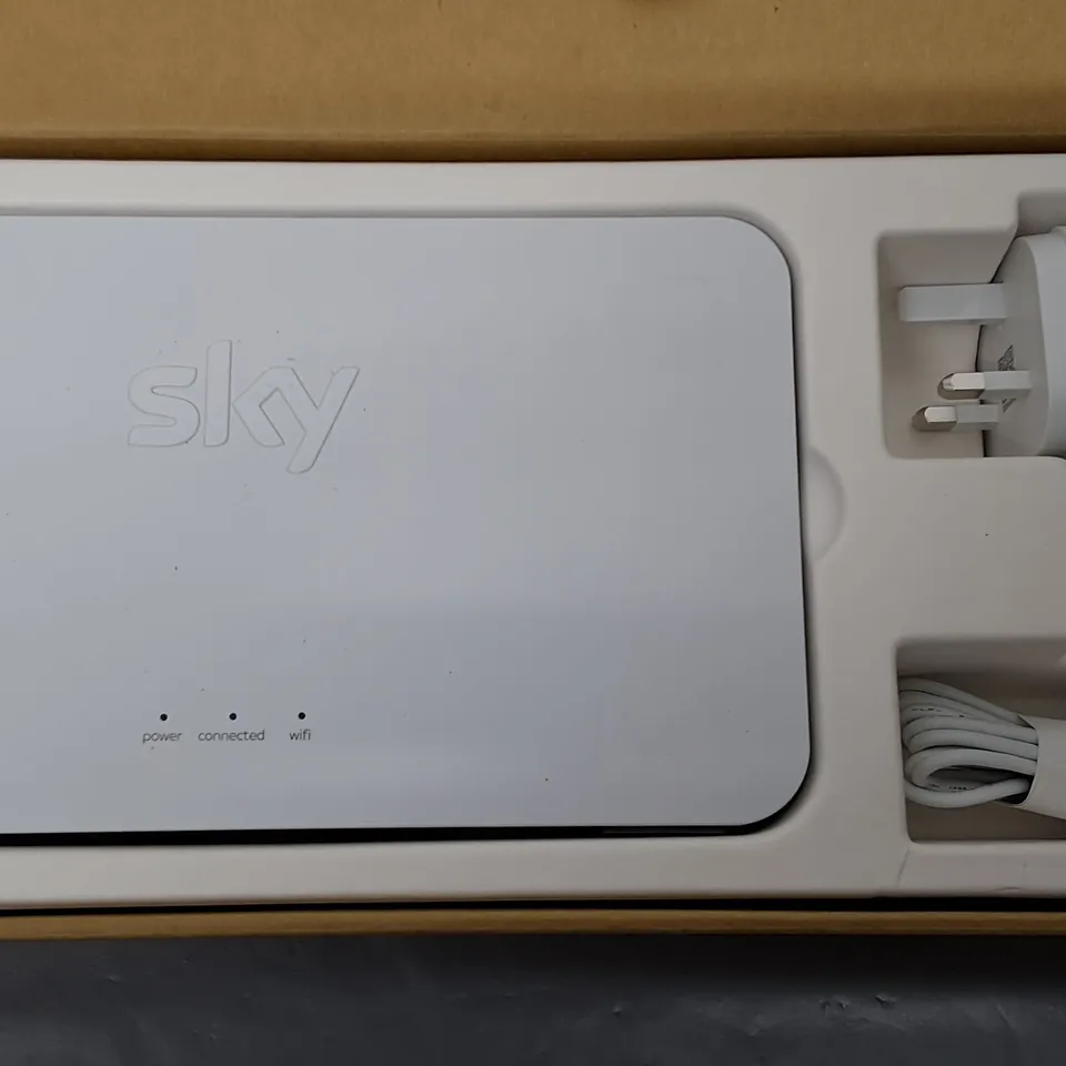 BOXED SKY BROADBAND BOOSTER