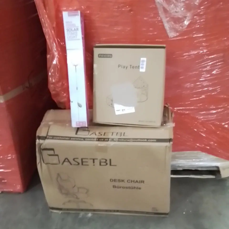 PALLET OF ASSORTED HOUSEHOLD GOODS AND PRODUCTS TO INCLUDE;DESK CHAIR,PLAY TENT,SOLAR STAKE LIGHT