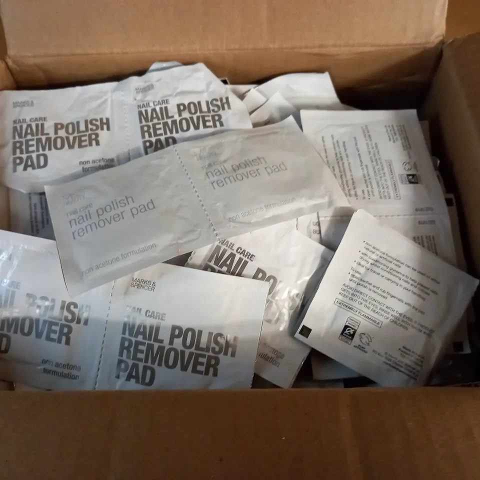 LOT OF APPROXIMATELY 500 PACKS OF NAIL POLISH REMOVER PADS