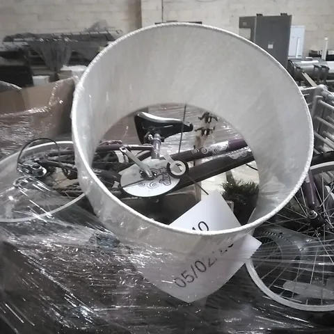 PALLET TO INCLUDE BIKE,LAMPSHADE, CLOTHES AIRER AND OTHER ASSORTED ITEMS....