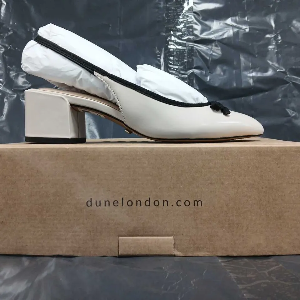 BOXED PAIR OF DUNE LONDON 491 CLASSY CLOSED TOE SLINGBACK BLOCK HEEL SHIES IN LEATHER SIZE 3