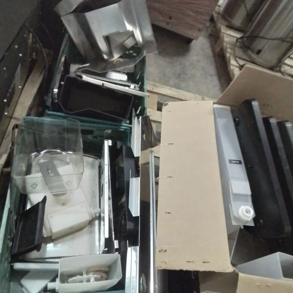 PALLET OF ASSORTED DRINK VENDING MACHINE PARTS