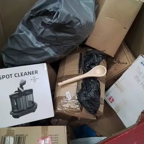 PALLET CONTAINING VARIOUS ASSORTED BOXED HOUSEHOLD ITEMS TO INCLUDE:  SPOT CLEANER, TOILET SEAT, INLINE SKATES, PAPER CUPS AND LOTS MORE UNMARKED BOXED ITEMS 
