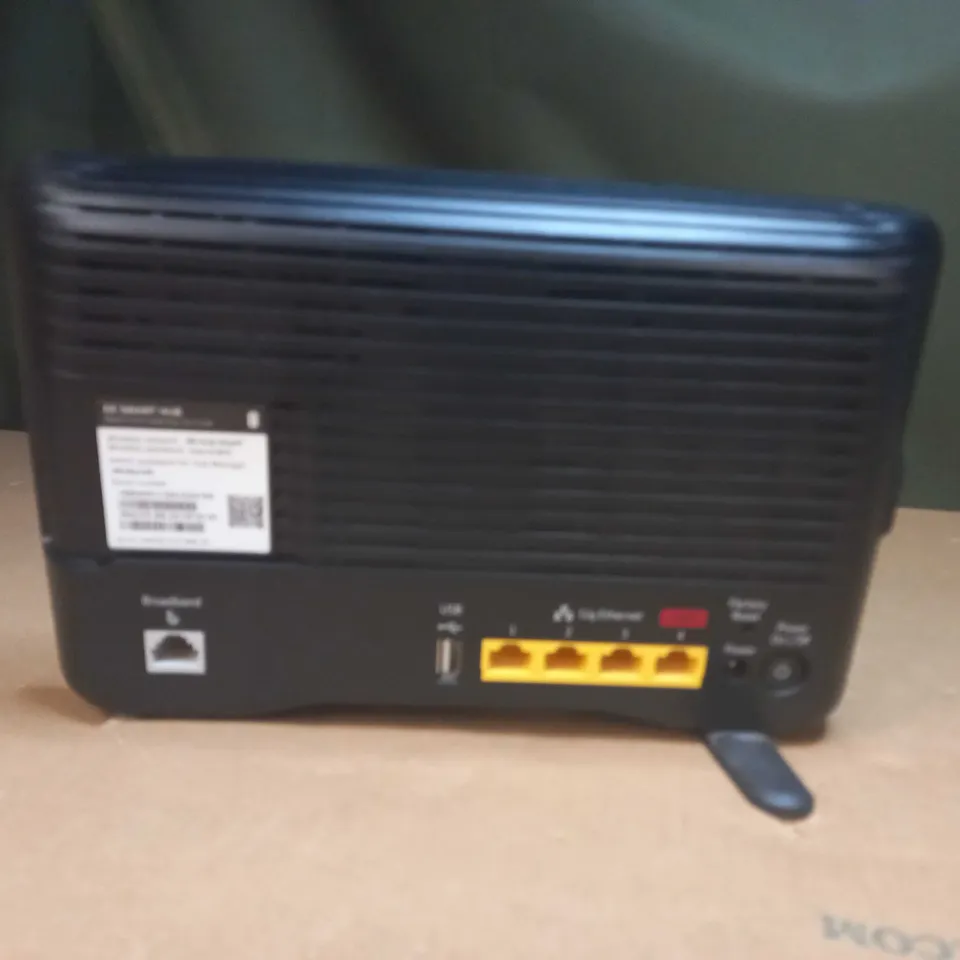 EE SMART HUB 