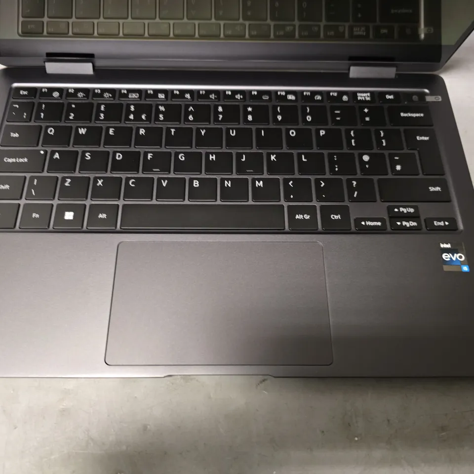 SAMSUNG GALAXY BOOK2 360 