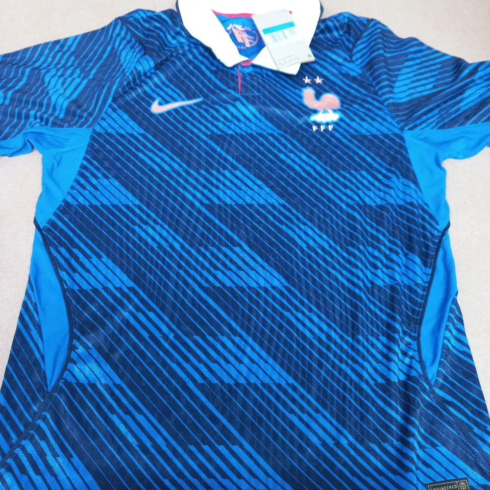 NIKE FRANCE FOOTBALL SHIRT – BLUE WITH CREST & TWO STARS SIZE M