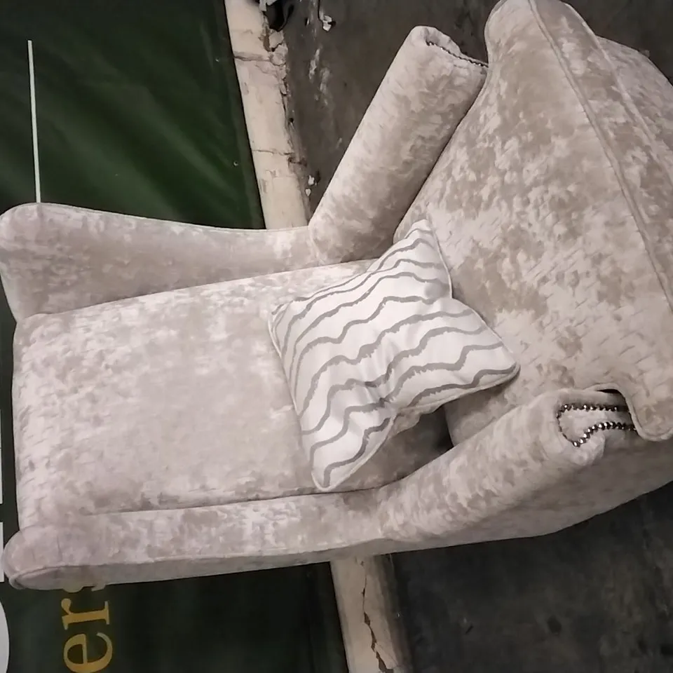 QUALITY DESIGNER CREAM PLUSH FABRIC ARMCHAIR 