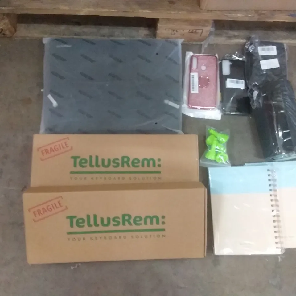 PALLET OF ASSORTED ITEMS INCLUDING TELLUSREM KEYBOARD, MATILDA MYRES PLANNER, MERRIMEN FACE MASKS, MOSISO SHOULDER BAG, SAMSUNG GALAXY S21 CASE, CASE FOR SAMSUNG T7   