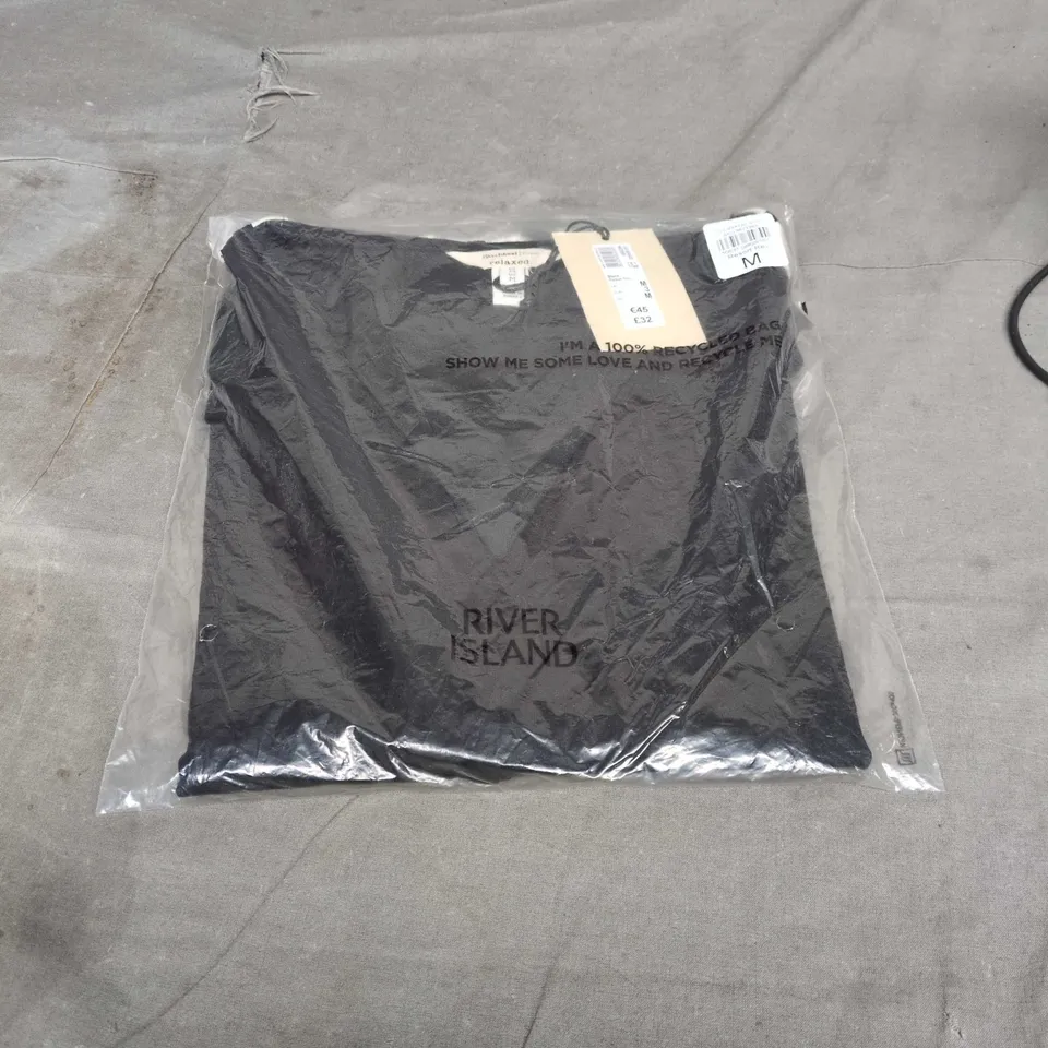 BAGGED RIVER ISLAND BLACK RELAXED-FIT SWEATSHIRT – SIZE M