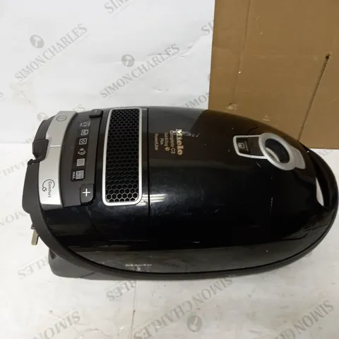 MIELE C3 CAT AND DOG PLUS BAGGED CYLINDER VACUUM CLEANER