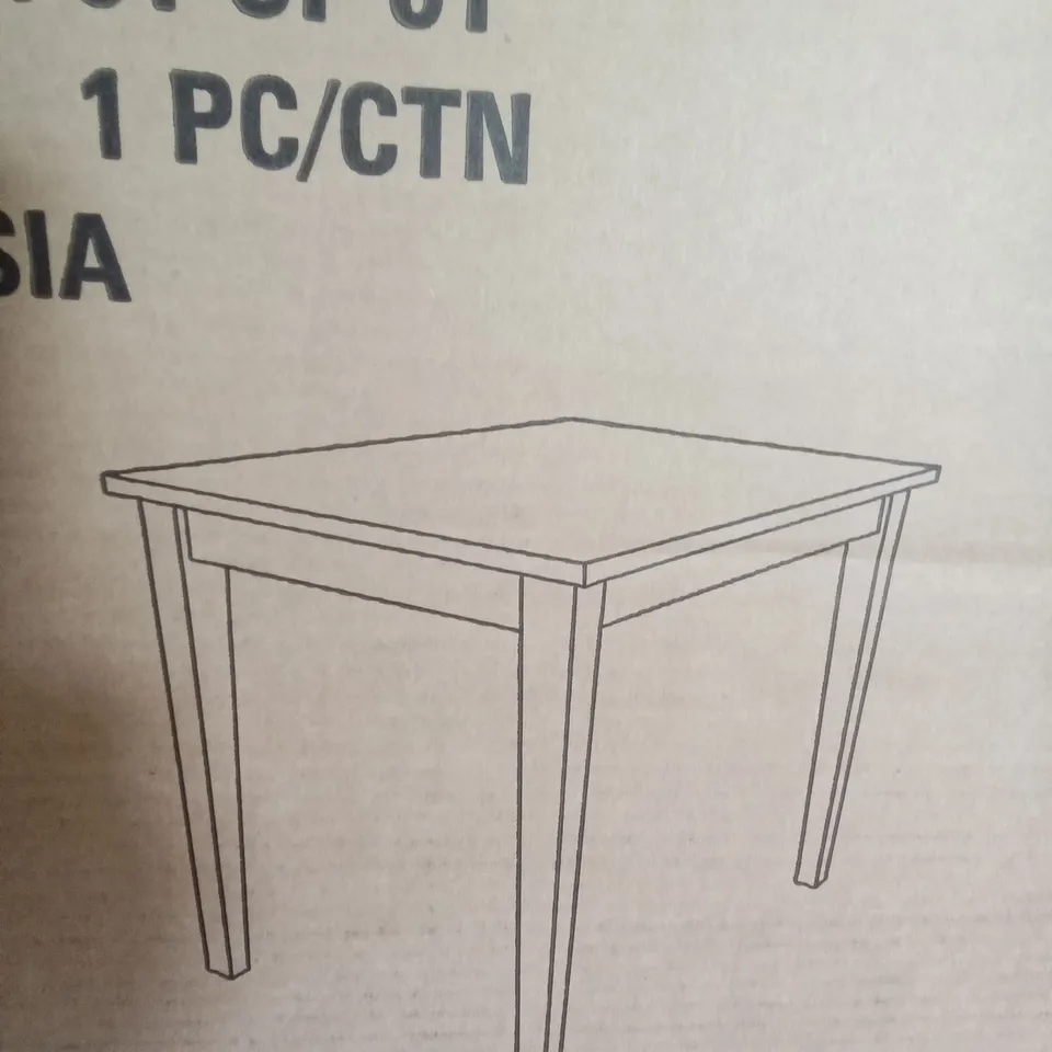 BOXED LEDBURY SMALL DINING TABLE - LIGHT OAK 