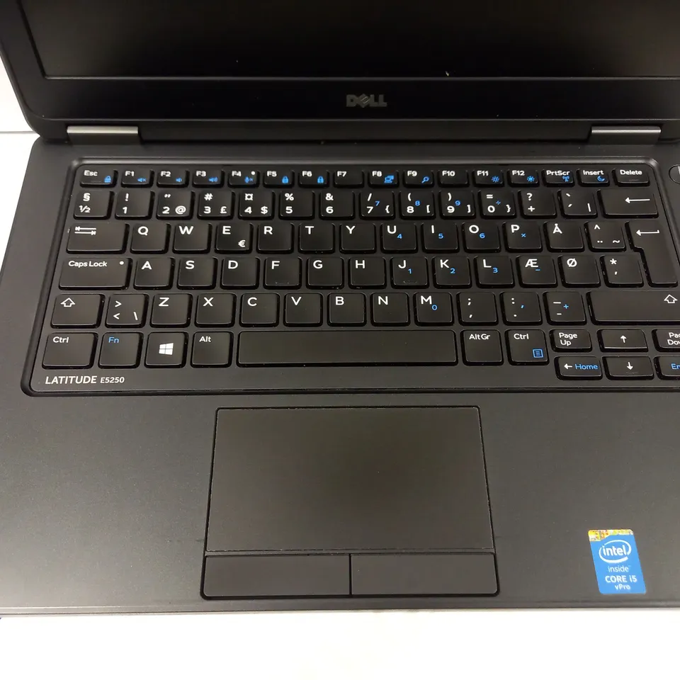 DELL LATITUDE E5250 LAPTOP IN BLACK