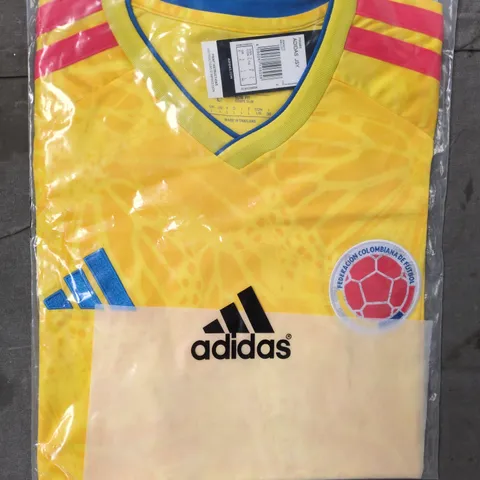 BAGGED ADIDAS COLOMBIA NATIONAL FOOTBALL TEAM HOME JERSEY SIZE LARGE