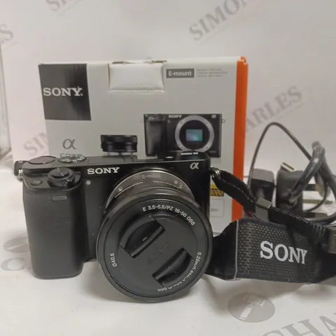 BOXED SONY ILCE-6000L