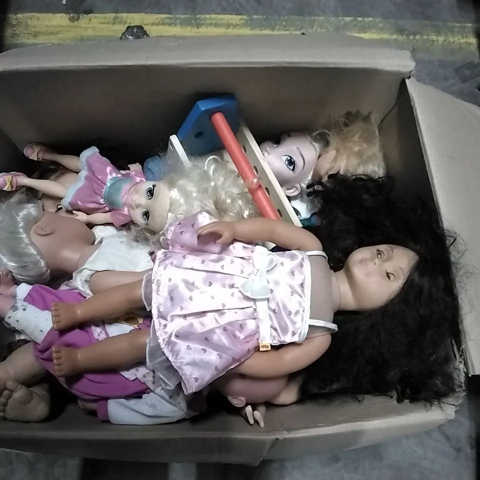 BOX CONTAINING CHILDREN'S TOY'S