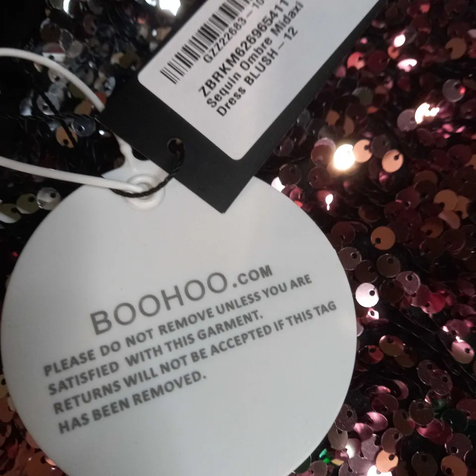BOOHOO BLUSH SEQUIN OMBE MIDAXI - SIZE 12