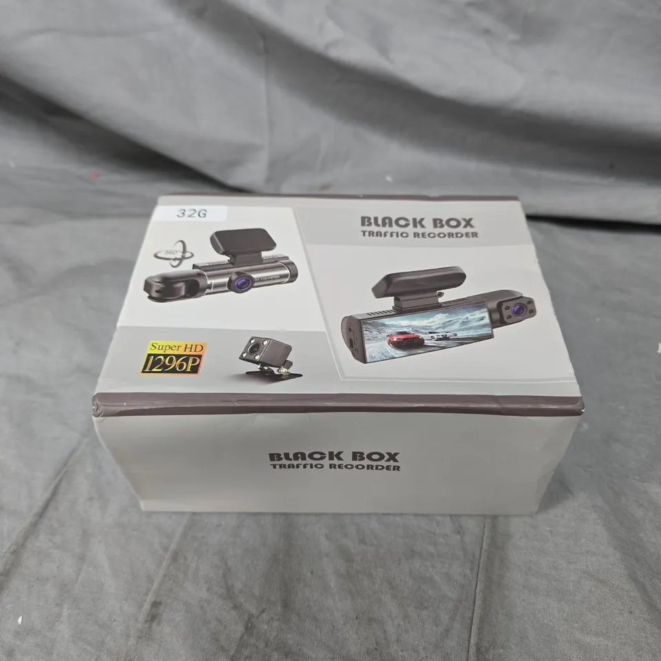 BLACK BOX TRAFFIC RECORDER DASH CAMERA – (BOXED)