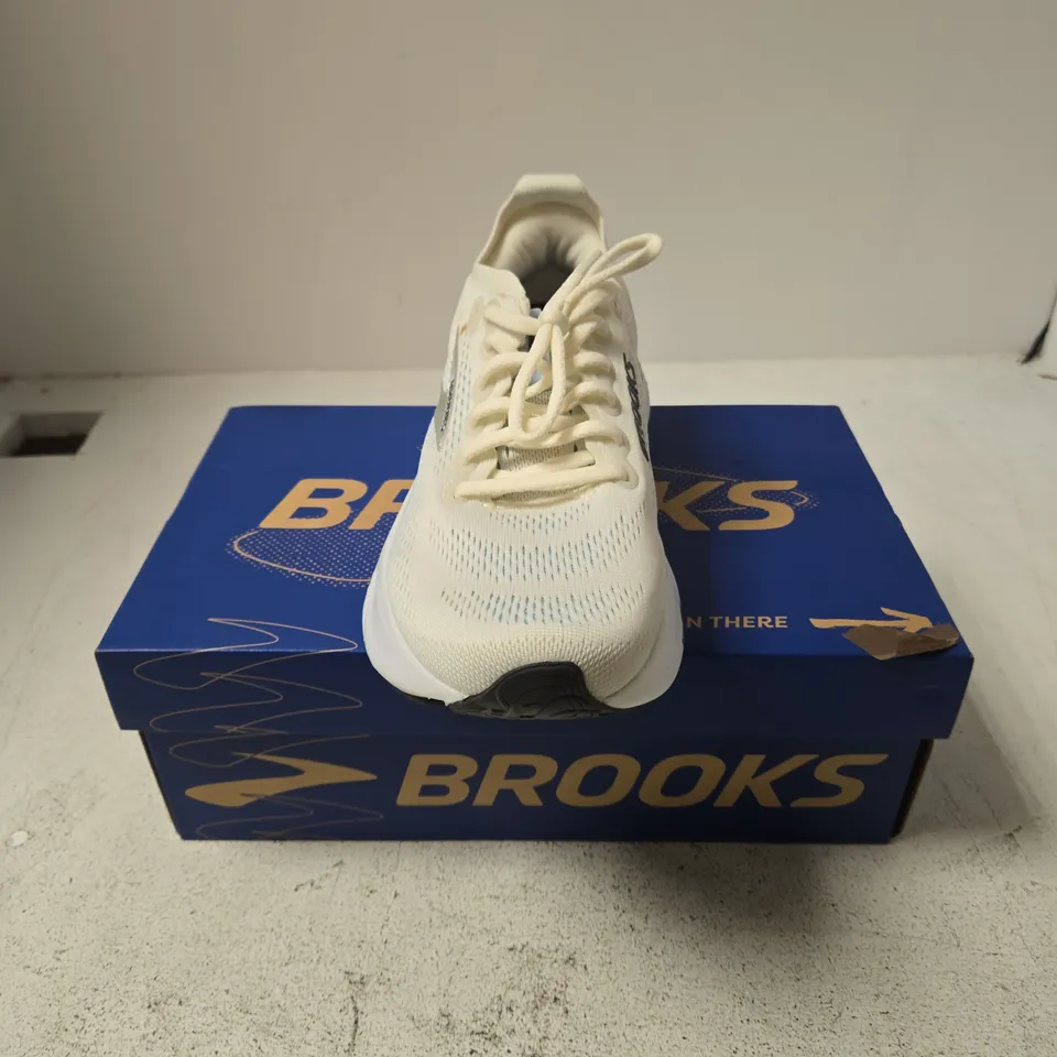 BROOKS ADRENALINE GTS 25 WOMEN'S RUNNING SHOES – 5