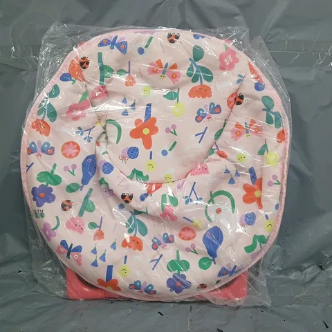 KIDS MOON CHAIR IN PINK 3-6 YEARS