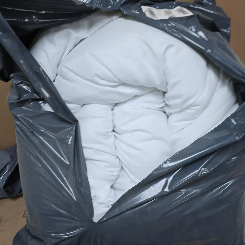 LUXURY WAFFLE DUVET 13.5 TOG - KING