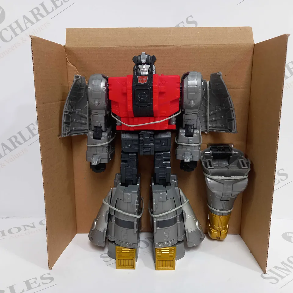 BOXED TRANSFORMER THE MOVIE STUDIO SERIES - DINOBOT SLUDGE