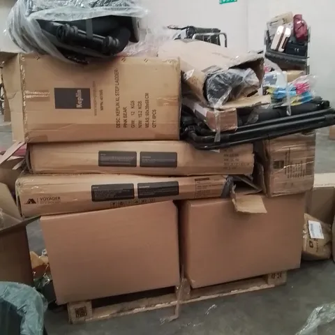 PALLET OF ASSORTED HOUSEHOLD GOODS AND PRODUCTS TO INCLUDE;EXERCISE BALL,BABY STEP LADDER,SUN LOUNGER