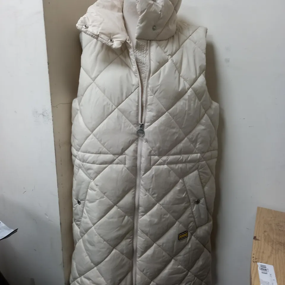 BARBOUR CRUISER GILET IN WHITE - UK 12