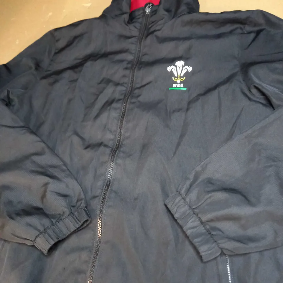 MENS WALES RUGBY UNION TRAINING JACKET SIZE M