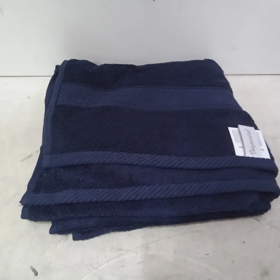 IMPERIAL MAGARET HAND TOWEL IN NAVY