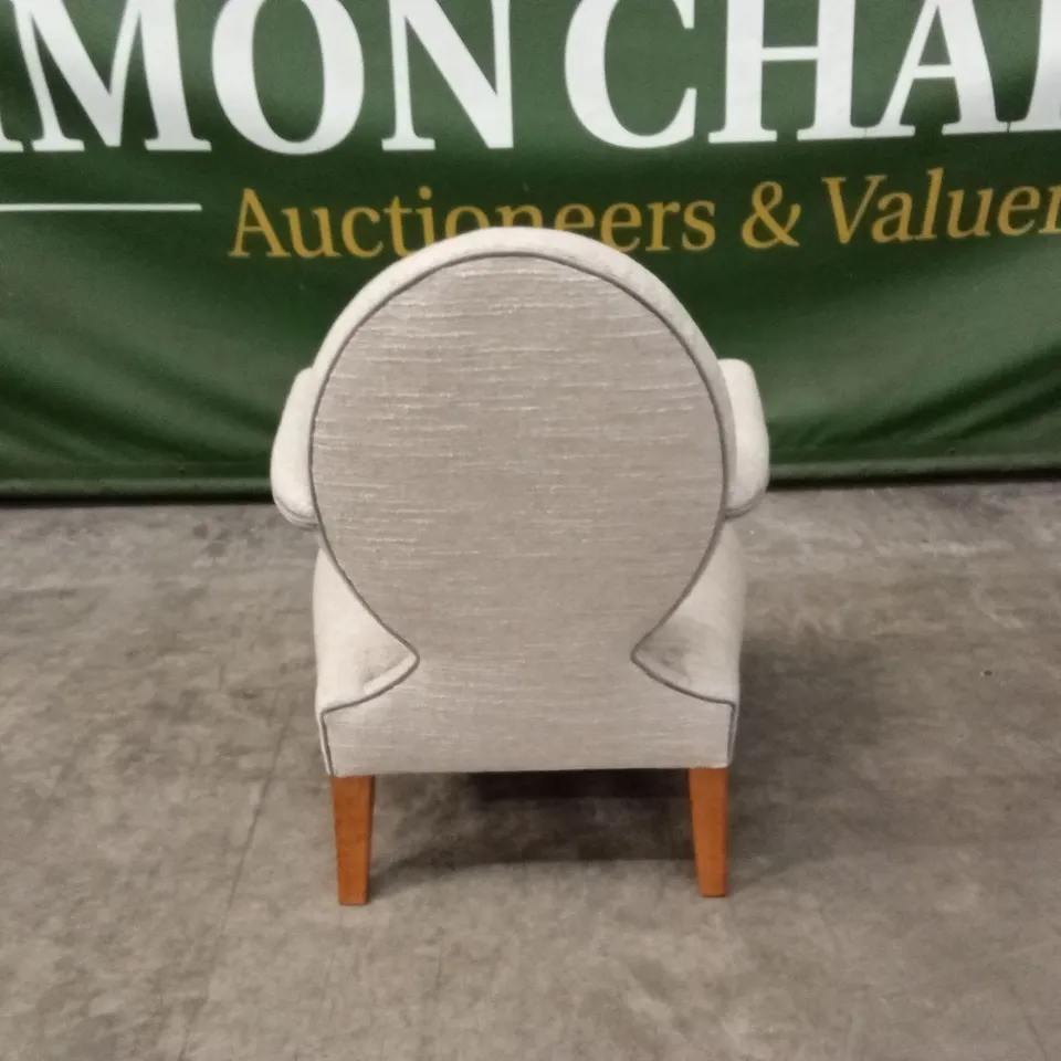 QUALITY HIGH-END DESIGNER FABRIC ACCENT CHAIR