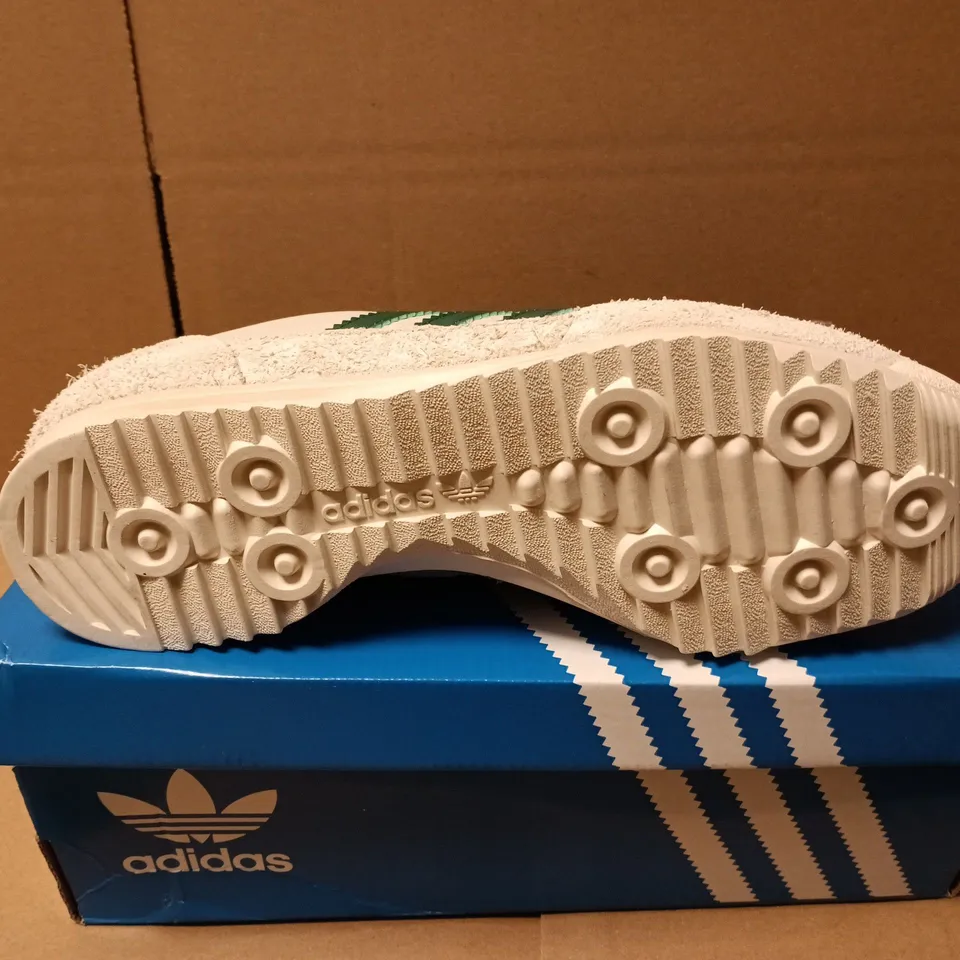 BOXED PAIR OF ADIDAS SL 72 OG WOMENS TRAINERS WHITE - UK 5