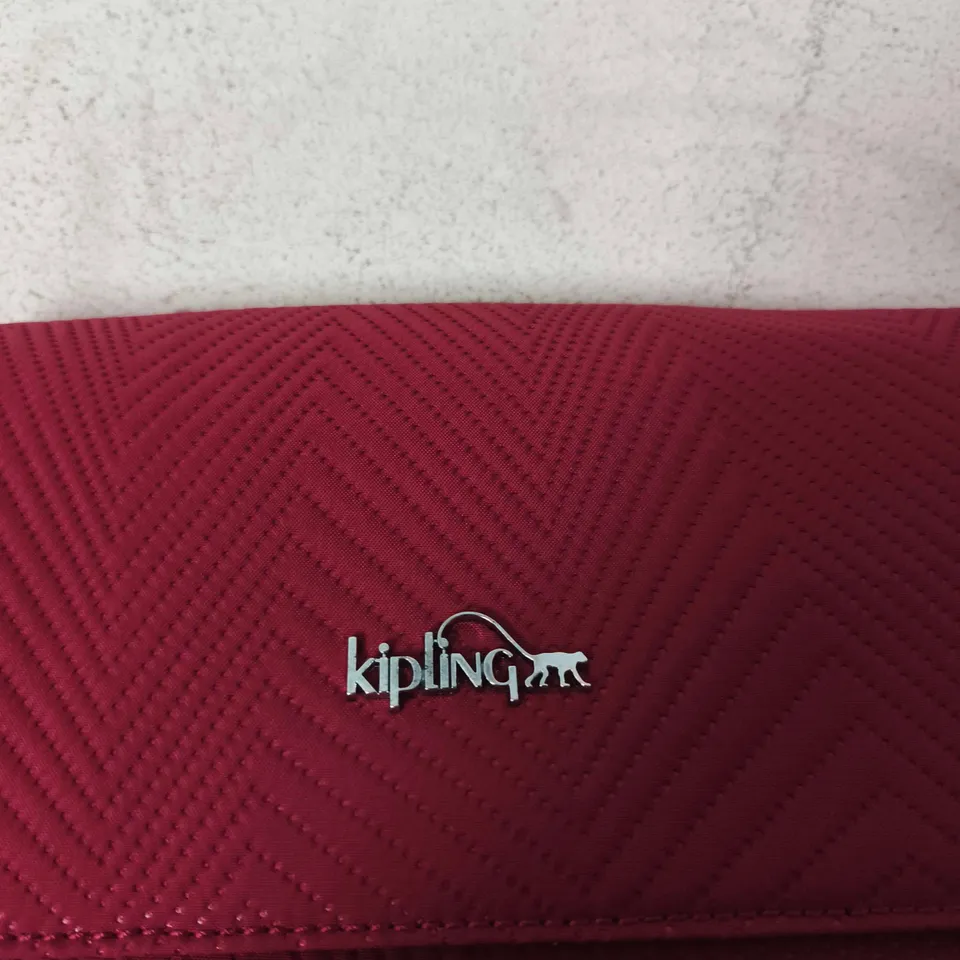 KIPLING CROSSBODY BAG – MAGENTA QUILTED FABRIC WITH LOGO