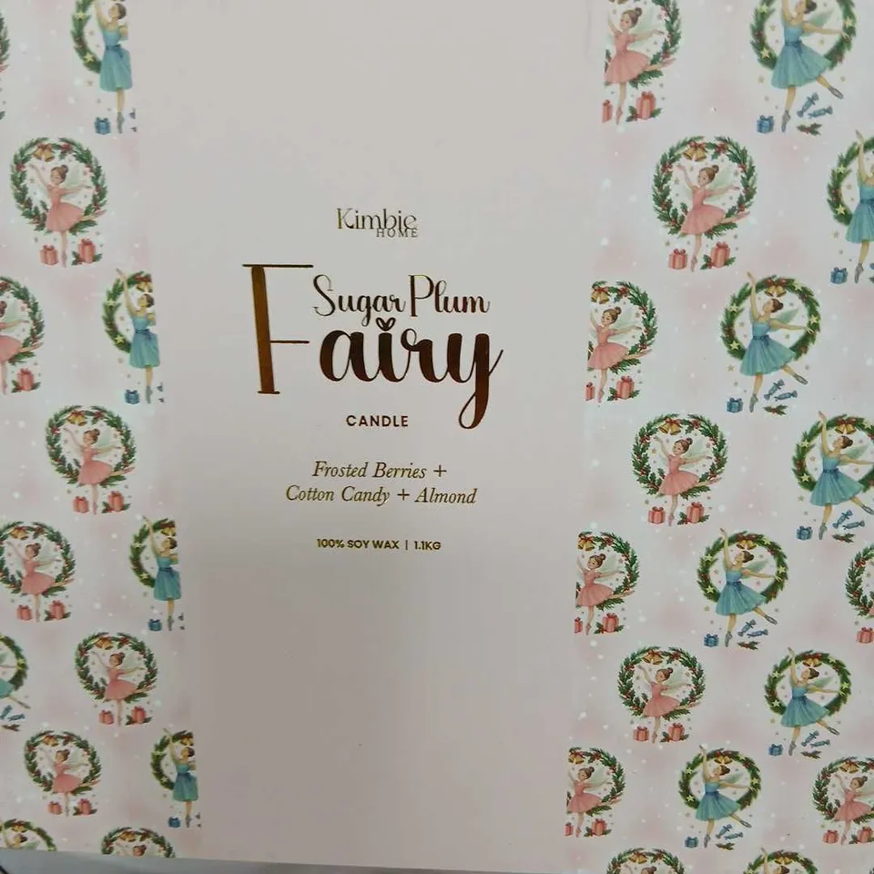 KIMBIE HOME SUGAR PLUM FAIRY CANDLE – 1.1KG SOY WAX, FROSTED BERRIES, COTTON CANDY & ALMOND