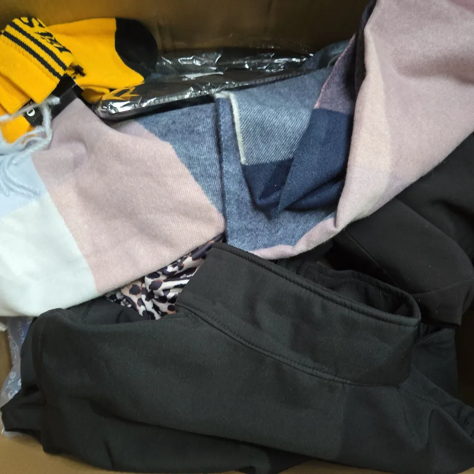 BOX OF ASSORTED CLOTHING ITEMS IN DIFFERENT SIZES AND STYLES / COLLECTION ONLY  