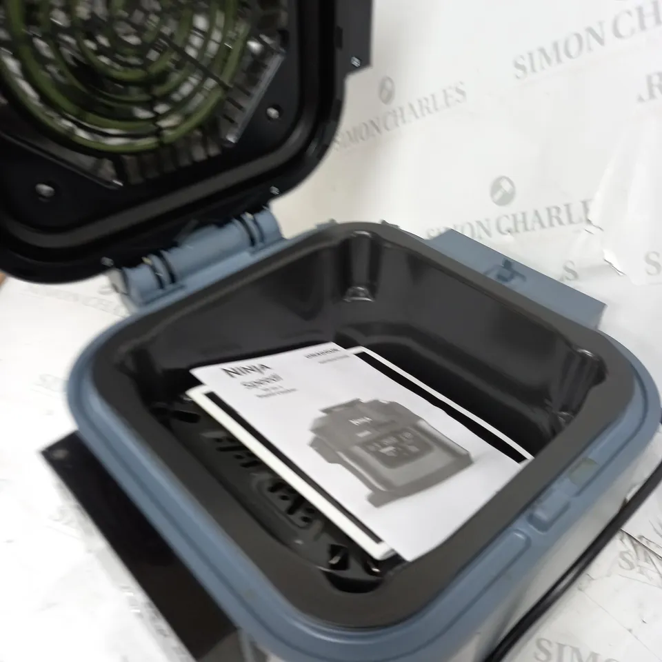 BOXED OUTLET NINJA SPEEDI 10 IN 1 5.7L RAPID-COOKER & AIR FRYER