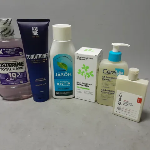 APPROXIMATELY 20 ASSORTED COSMETIC PRODUCTS INCLUDE - LISTERINE MOUTHWASH  - CERAVE SA SMOOTHING CLEANSER - GRUUM HAIR & BODY WASH