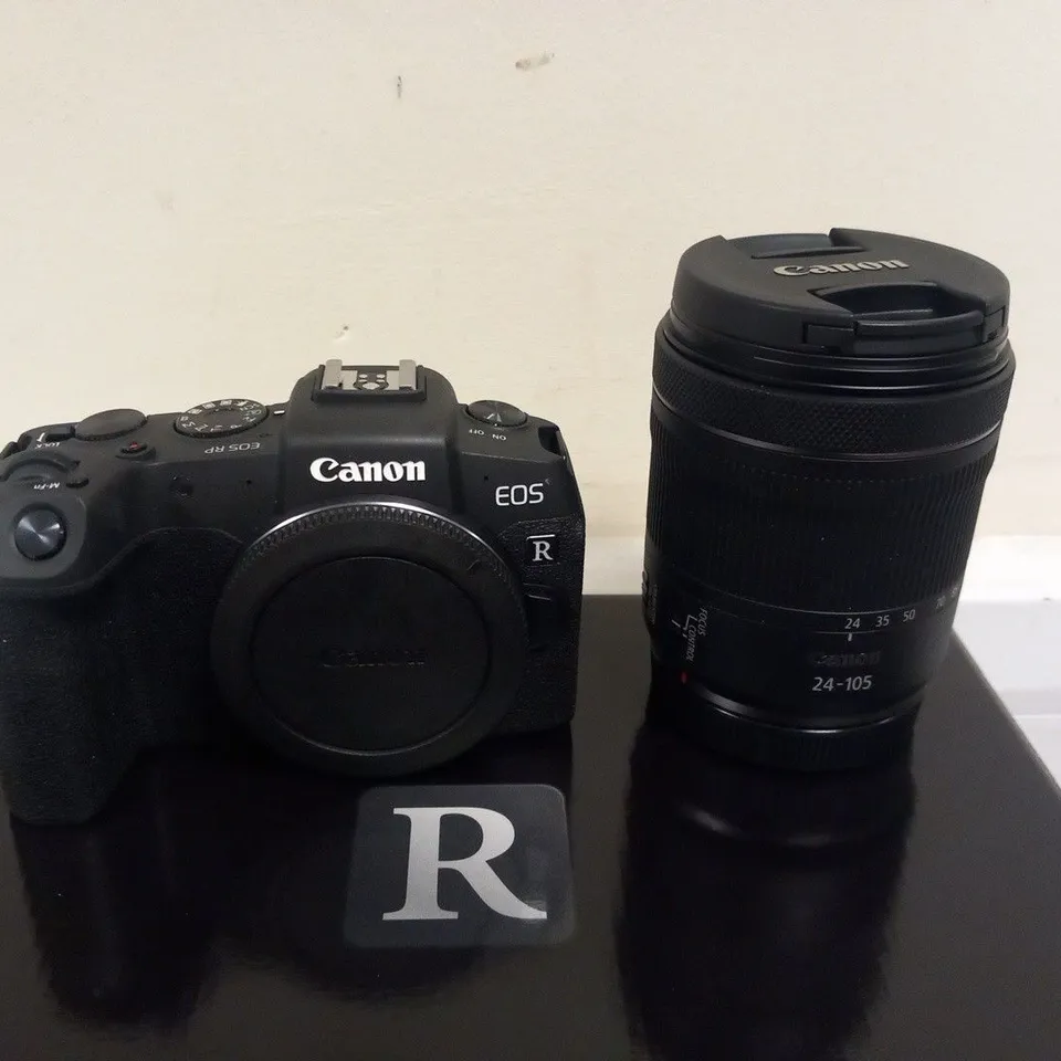 BOXED CANON EOS DS126751 CAERA AND 24-105 LENS