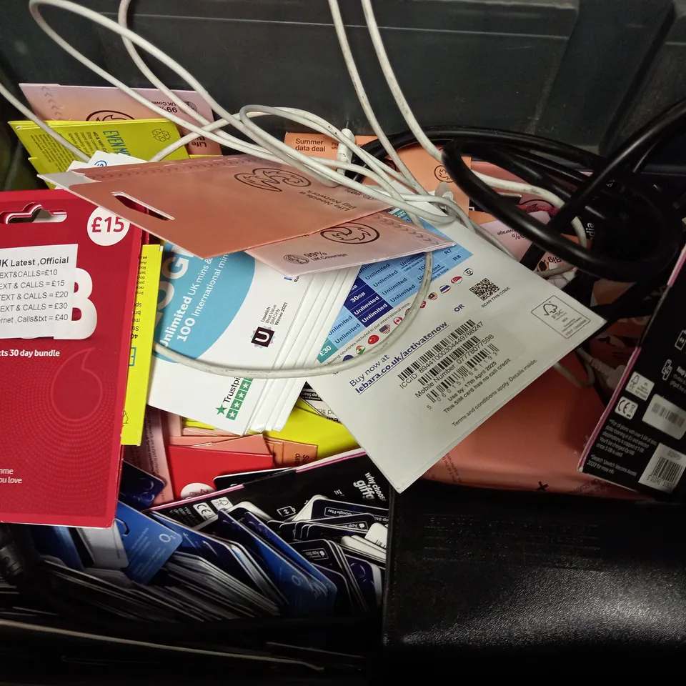 BOX OF APPROXIMATELY 20 ASSORTED ITEMS TO INCLUDE - THREE 25GB - COOC EAU DE PARFUM - LEBARA 15GB SIM ECT