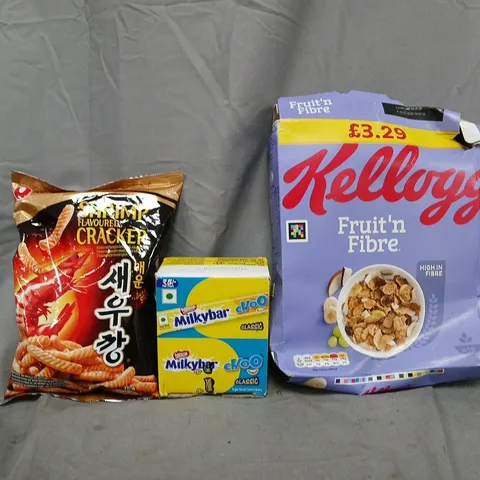 APPROXIMATELY 10 ASSORTED FOOD AND DRINK ITEMS TO INCLUDE KELLOGS, MILKYBAR CHOO, ETC