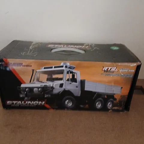 STAUNCH DUMP TRUCK TOY – BOXED