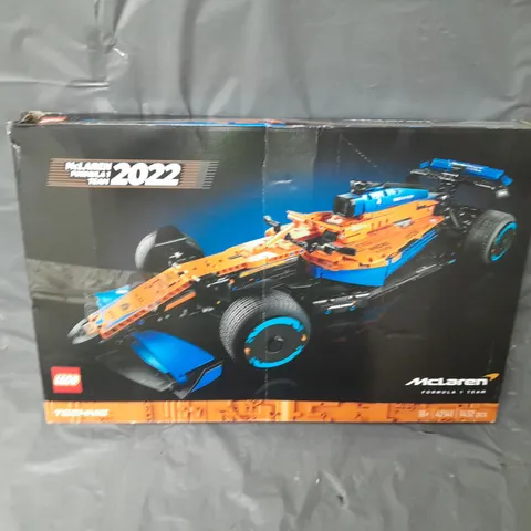 BOXED LEGO TECHNIC MCLAREN FORMULA 1 RACE CAR 2022 (42141)