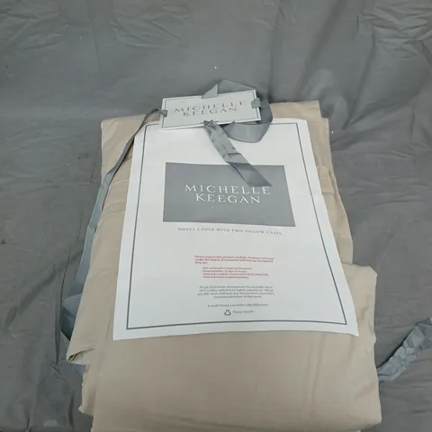 MICHELLE KEEGAN DUVET COVER SET WITH TWO PILLOWCASES β CREAM/BEIGE SIZE UNSPECIFIED