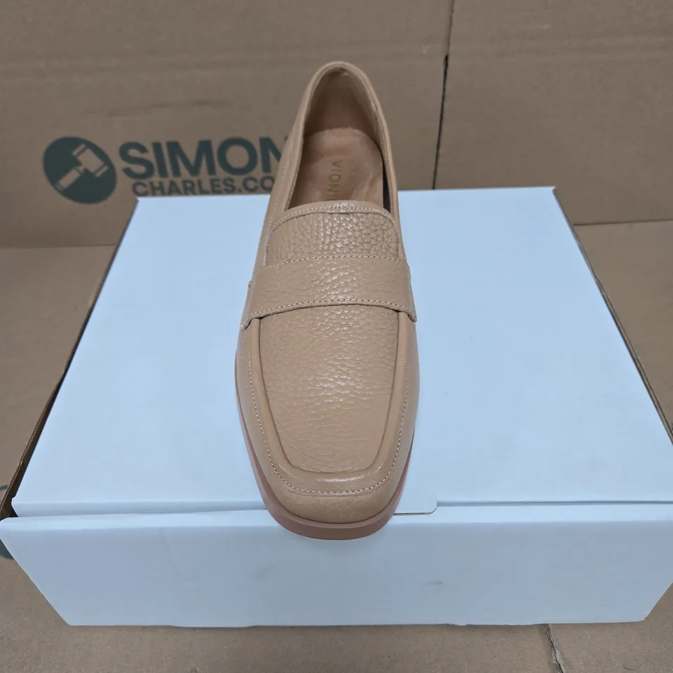 VIONIC WOMEN'S BEIGE PEBBLED LEATHER LOAFERS UK 6 BOXED