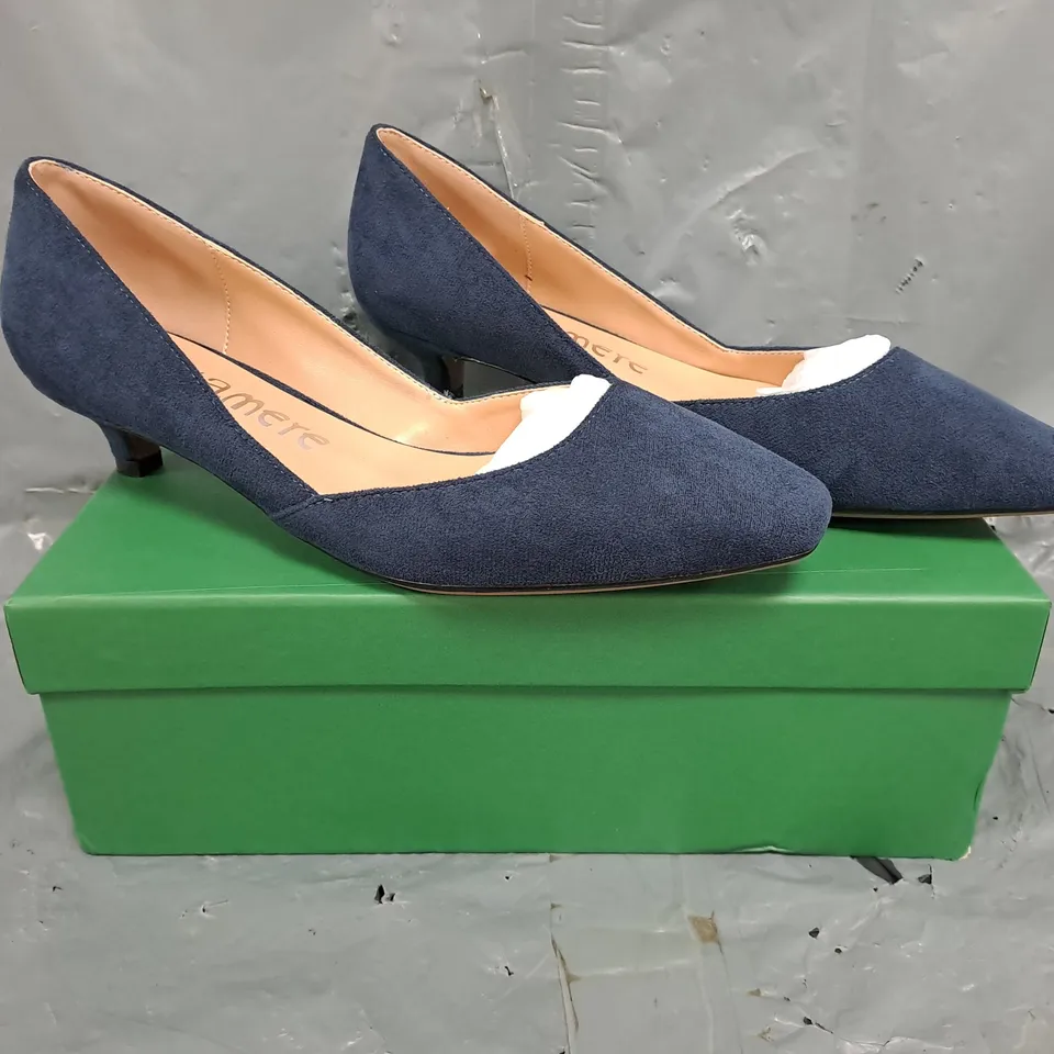 BOXED PAIR OF CASTAMERE LOW HEEL SLIP-ON SHOES IN NAVY SIZE EU 37