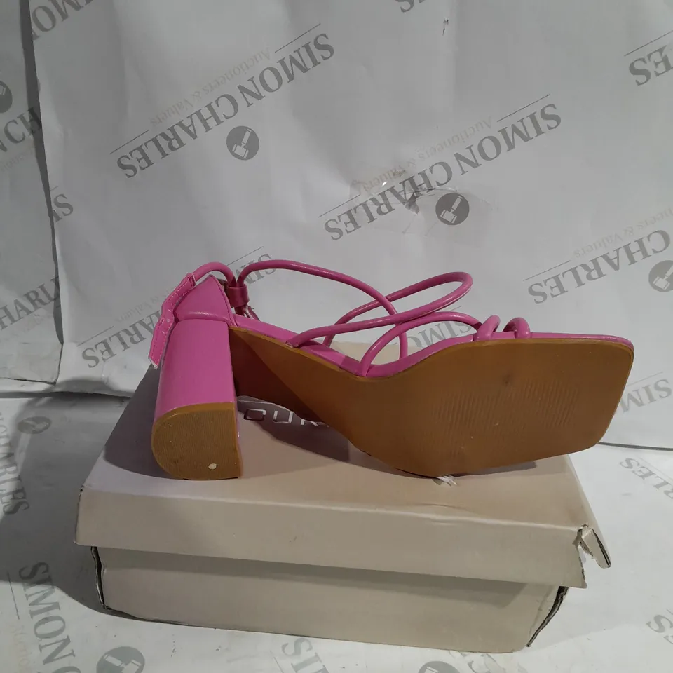 LA BOTTINI SOURIANTE PINK HEEL SHOES SIZE 8