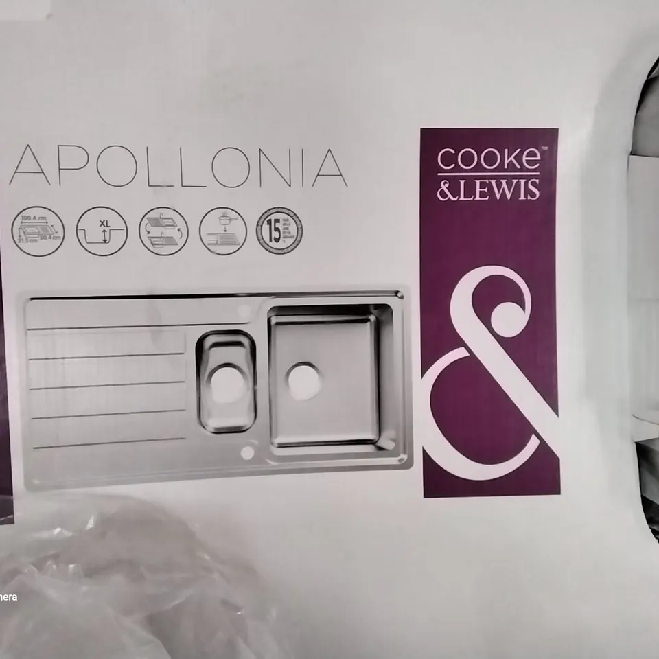 PALLET OF APPROXIMATELY 5 ASSORTED DESIGNER KITCHEN SINKS TO INCLUDE APOLLINA 1.5 BOWL SINK WITH DRAINER ETC