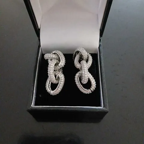 BUTLER & WILSON SMALL CRYSTAL CABLE LINK EARRINGS