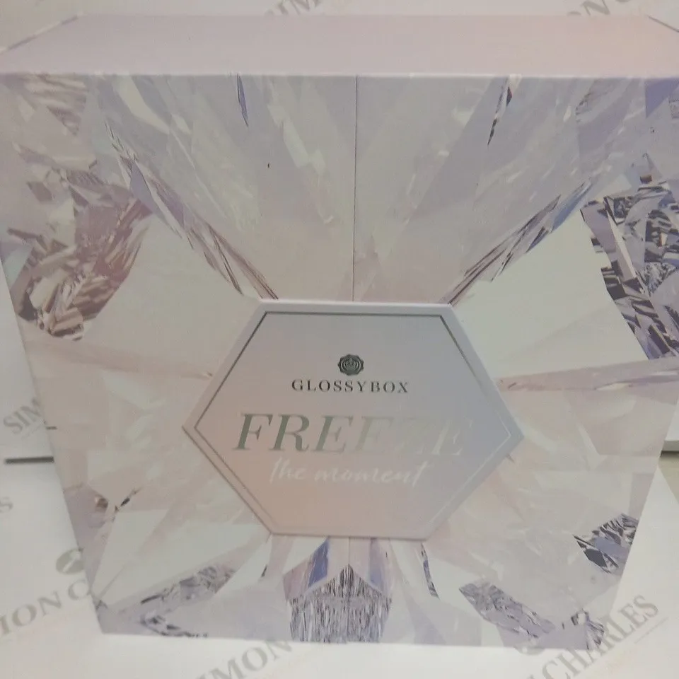 BOXED GLOSSYBOX FREEZE THE MOMENT ADVENT CALENDER 